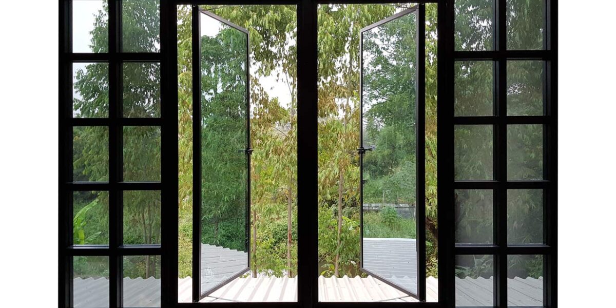 aluminum casement windows www.otrix.ae